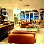 Kyriad Paris Ouest - Colombes 
