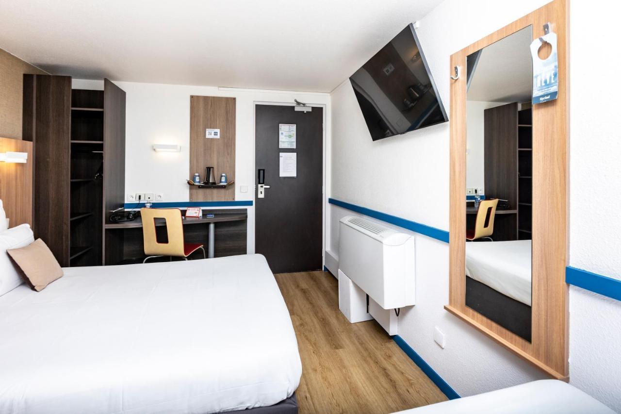 Kyriad Paris Ouest - Colombes 3*