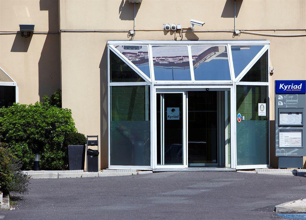 Kyriad Paris Ouest - Colombes 3*